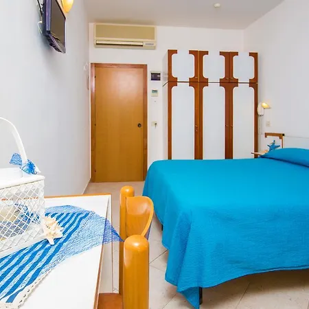 ホテル Venezia カットーリカ